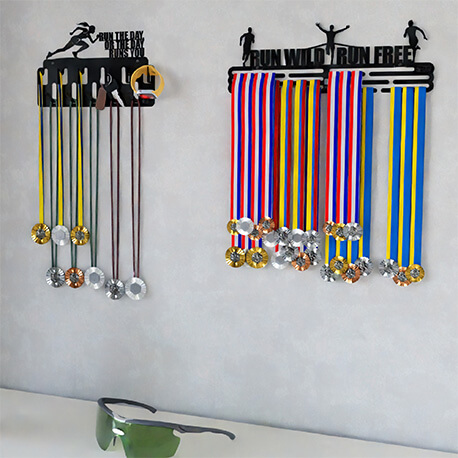 SET X2 PERCHEROS PARA MEDALLAS Y ACCESORIOS RUNNER WOMEN - Imagen 3