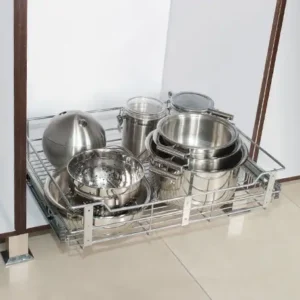 La Canasta Classic para Mueble Bajo módulo 70 cm de Rejiplas es la solución ideal para optimizar el almacenamiento en cocina y mantener tus ollas, sartenes y utensilios siempre organizados y al alcance
