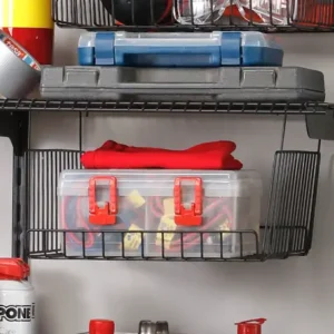 La Canasta colgante grande es el complemento perfecto para el clóset, cuarto útil, zona de ropas, en fin se adapta fácilmente a los entrepaños en rejilla.