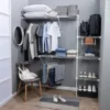 El Practi Clóset de Rejiplas es un completo sistema organizador en rejilla metálica, diseñado para aprovechar al máximo el espacio