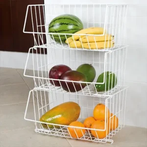 Ahorra espacio con el organizador 3 Canastas apilables de Rejiplas, es multifuncional e ideal para espacios reducidos, perfecto para almacenar objetos en un espacio vertica